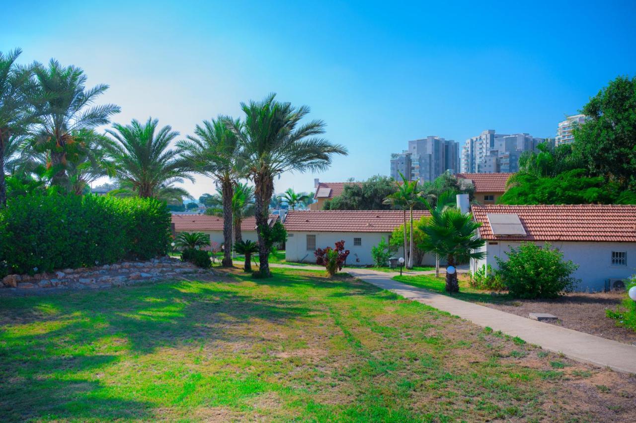 Agamim Hotel Aschkelon Exterior foto